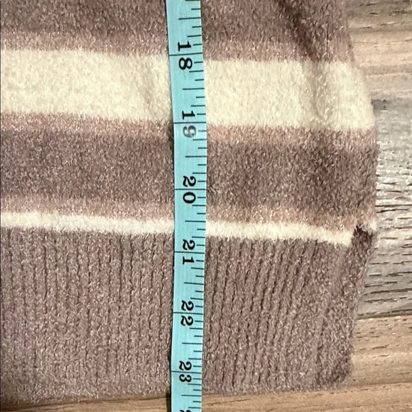 Barefoot Dreams CozyChic Lite Taupe Striped L/S Pullover Sweater Women’s XS - Picture 6 of 8
